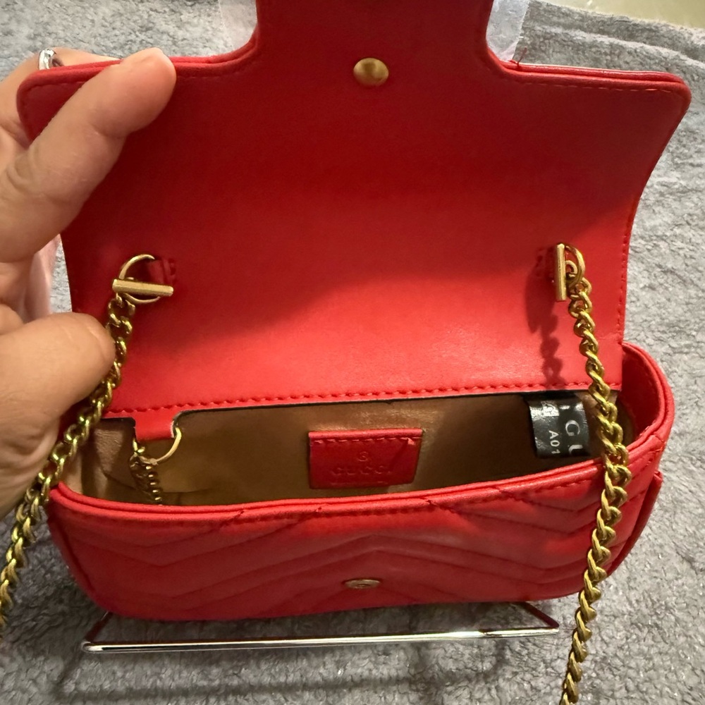 Gucci GG Marmont Matelasse Super Mini Leather Bag - Picture 9 of 11